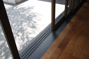 20160822-rail.jpg 20160822-rail.jpg